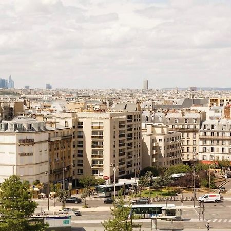 Beautiful Apartment With A View Of Eiffel Tower In Center ปารีส ภายนอก รูปภาพ